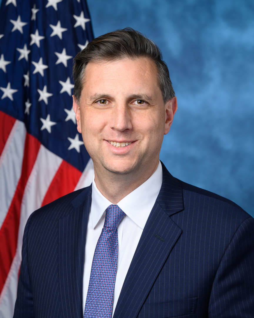 Portrait of Seth Magaziner